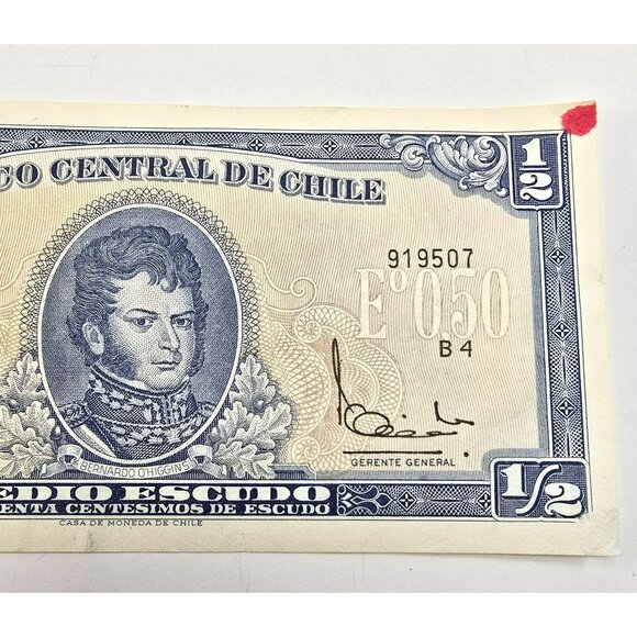 Vintage Chilean Banco Central De Chile 1/2 Escudo Banknotes Sequential Set LI642 - Picture 3 of 10